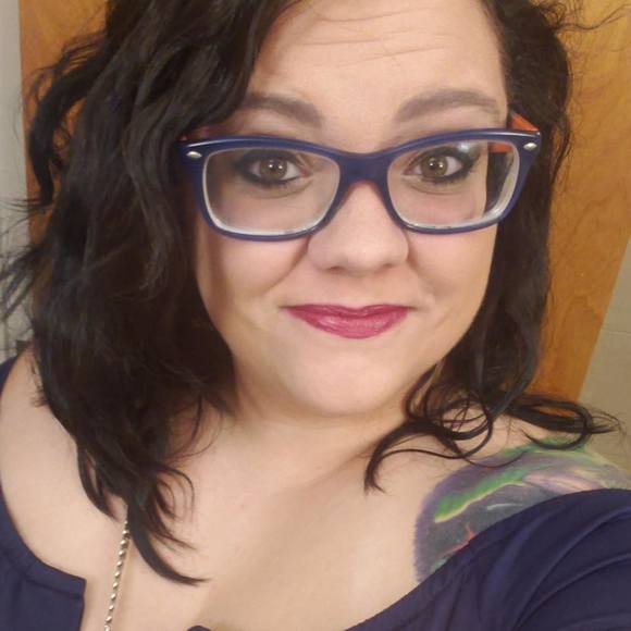 Arinn Dennis - Poshmark Profile Picture of Arinn Dennis (@arinn101) on Poshmark