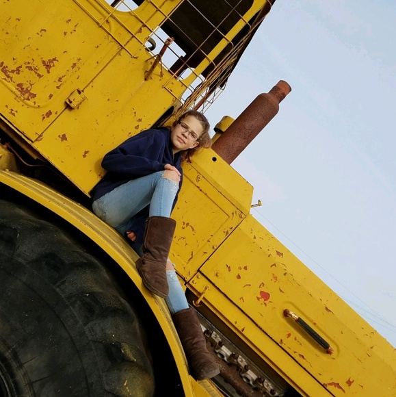 Profile Picture of Kayleigh Schenck (@k_schenck) on Poshmark