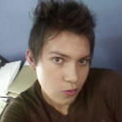 Profile Picture of Andres Chaparro (@andreschaparro6) on Twitter