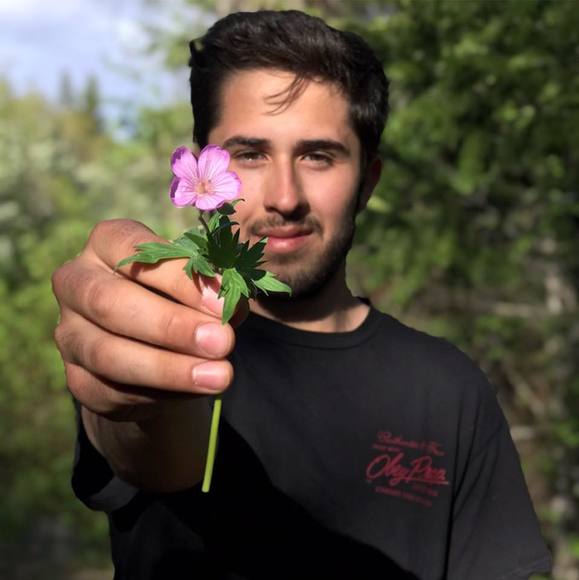 Profile Picture of Octavio Solis (@octavio_solis) on Poshmark