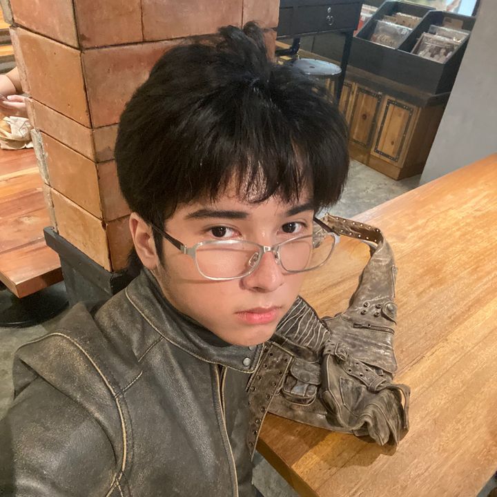 Profile Picture of four (@iv.theodore) on Tiktok
