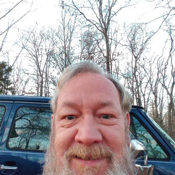 Profile Picture of Raymond Loosmore ii (@rloosmoreii) on Poshmark