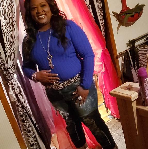 Profile Picture of Karen Furlough (@karenfurlough) on Poshmark