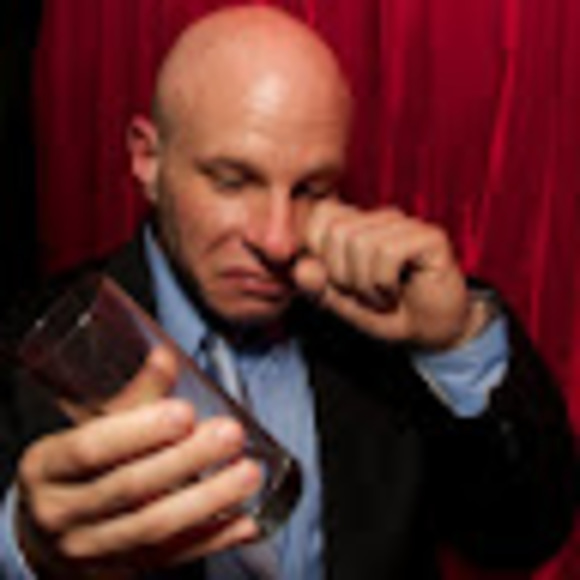 Ellee Hayon - Poshmark Profile Picture of Ellee Hayon (@elleehayon) on Poshmark