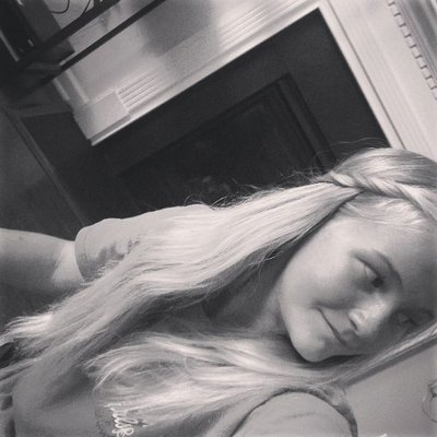 Profile Picture of Kimber Bradley (@kimber_brad_25) on Twitter