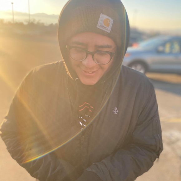 Profile Picture of Alex Sepulveda (@alex3969k) on Poshmark