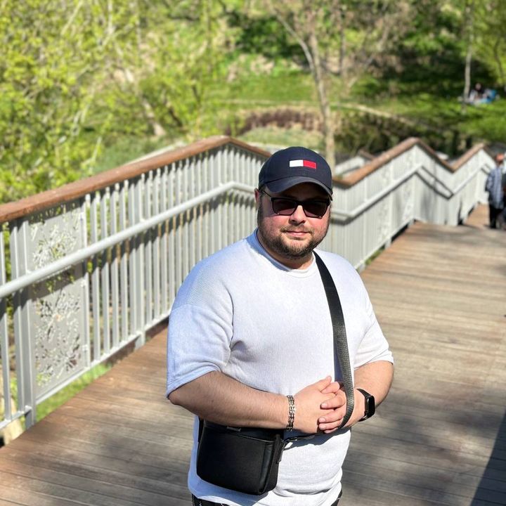 Profile Picture of Олександр Валерійович (@alexbowmanscience) on Tiktok