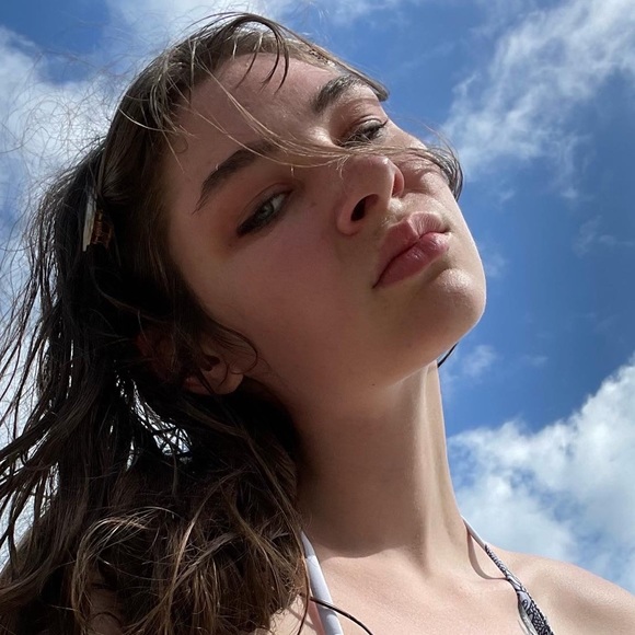 Profile Picture of Maggie Minarcik (@mjminarcik) on Poshmark