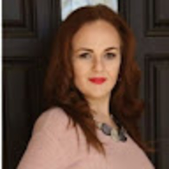 Profile Picture of Raquel Johnson - realtor (@ssb19832010) on Poshmark