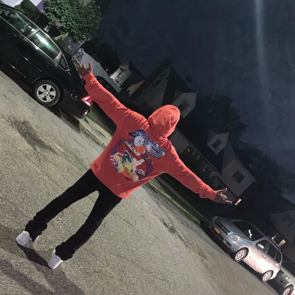 Profile Picture of Kuma Damon (@kumadamon) on Poshmark