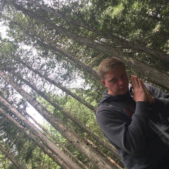 Profile Picture of Cory Weeks (@weeks1824) on Poshmark