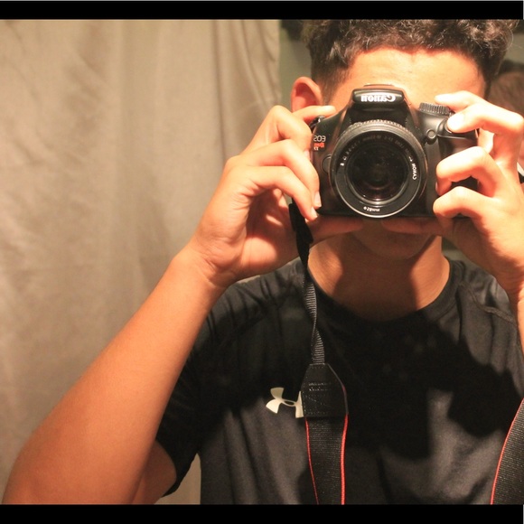 Profile Picture of Trevaun Walters (@trevaunwalters) on Poshmark