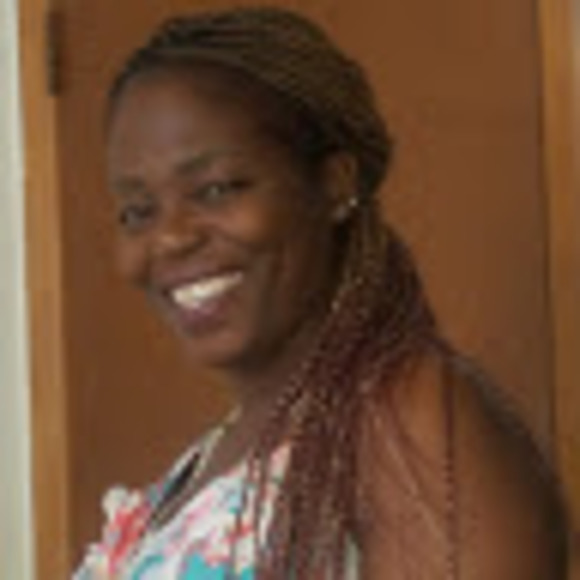 Profile Picture of Carine Makiese (@carinemakiese) on Poshmark