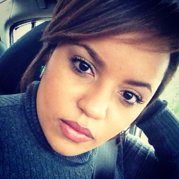 Profile Picture of Mickella Mejias (@mickellamejias) on Poshmark