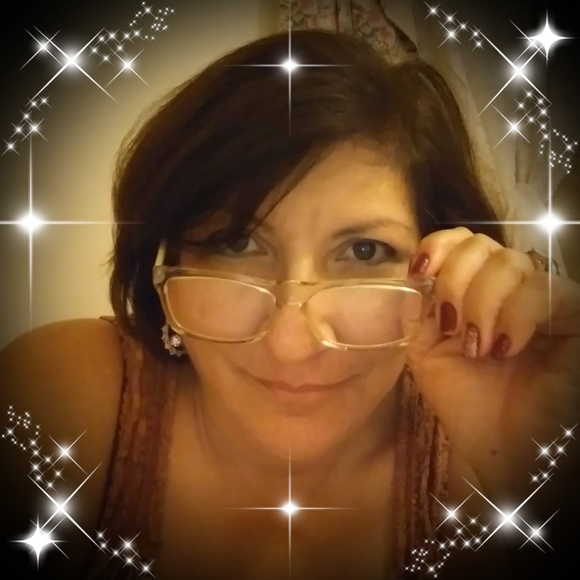 Profile Picture of Maruja Reales (@abramsmaruja) on Poshmark