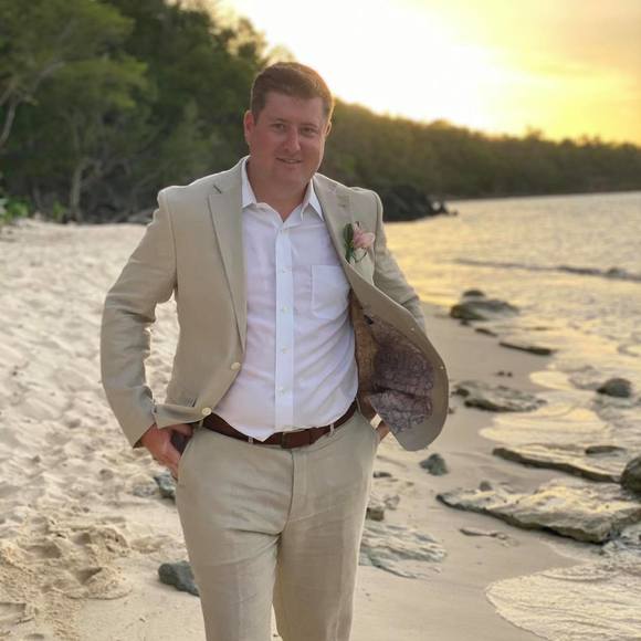 Profile Picture of Eric Prince (@eaprince) on Poshmark