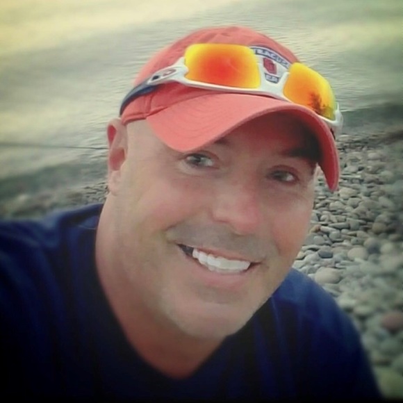 Profile Picture of Joseph Pacleb (@pacleb881) on Poshmark