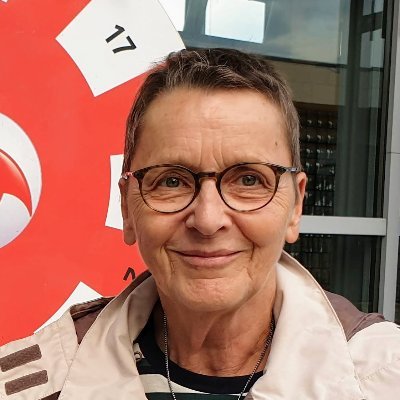 Profile Picture of Anne Blohm (@anneblohm1) on Twitter