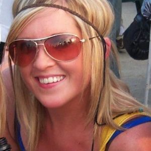 Profile Picture of Cindy Leach (@zzzzzcindyzzzzz) on Myspace