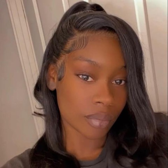 Profile Picture of Bai Ling (@bai_ling) on Poshmark