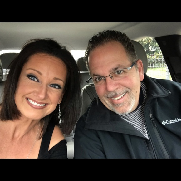 Profile Picture of Ava Adelfio (@avaadelfio) on Poshmark