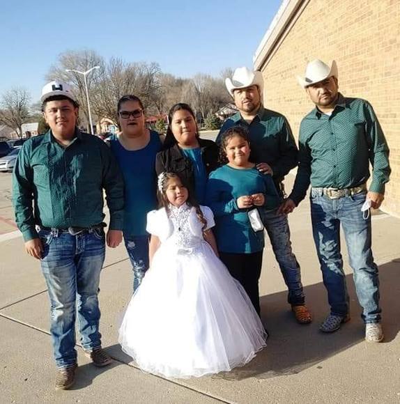 Violeta Esparza puente - Poshmark Profile Picture of Violeta Esparza puente (@vpuente86) on Poshmark