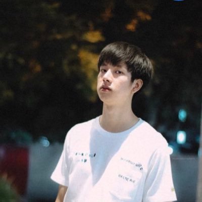 Profile Picture of Mako Kim (@MakoKim3) on Twitter