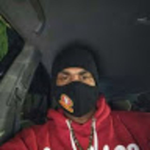 Profile Picture of Jason Rutledge (@jason_rutledge) on Poshmark