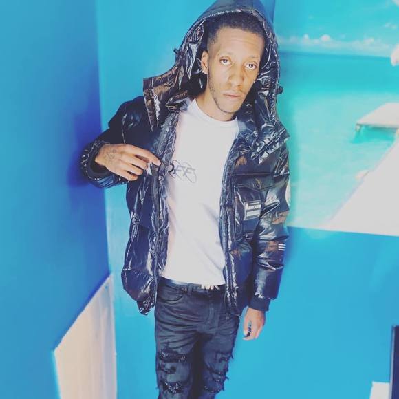 Profile Picture of Marcus Newman (@marcusnewman406) on Poshmark