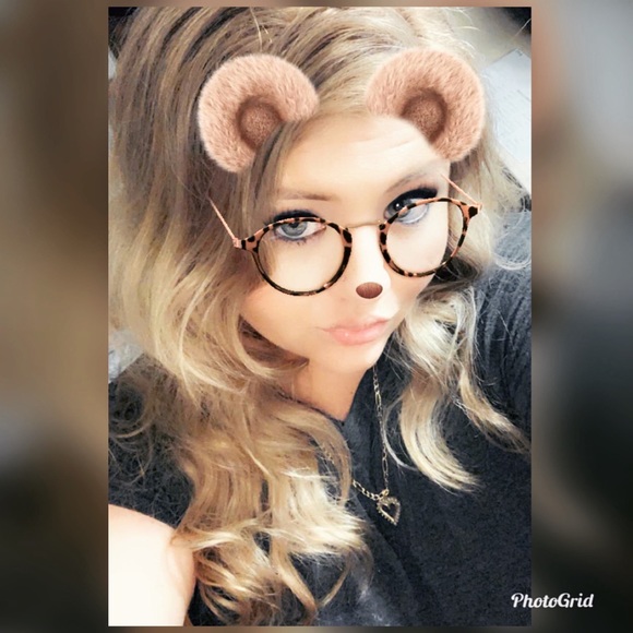 Jenna Quarve - Poshmark Profile Picture of Jenna Quarve (@jayq702) on Poshmark