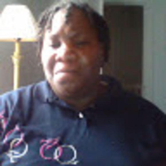 Profile Picture of Kimberly Puryear (@velvetsmooth1) on Poshmark