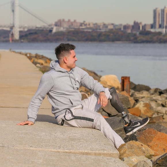 Eric Kruty - Poshmark Profile Picture of Eric Kruty (@krutye) on Poshmark