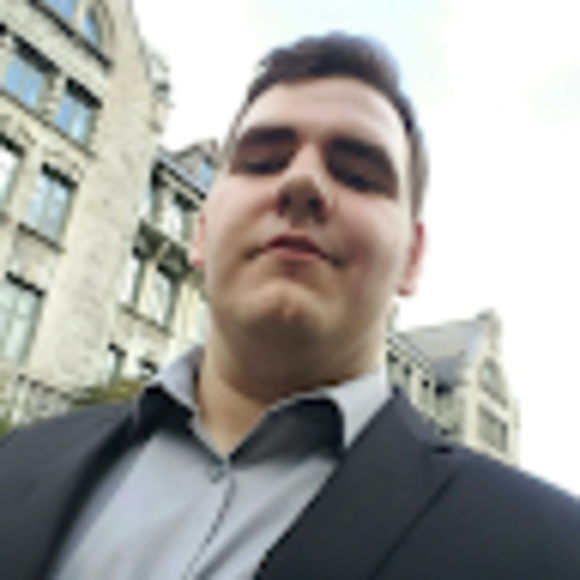 Profile Picture of Chris Arkinson (@chrisarkinson01) on Poshmark