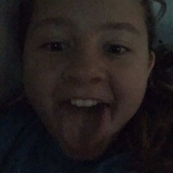 Profile Picture of Sadie Krahling (@sk122205) on Poshmark
