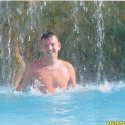 Profile Picture of Darren Birchall (@Dazzler154) on Twitter