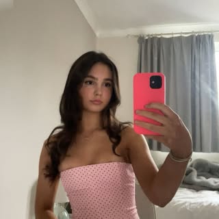 Profile Picture of lucy mcnabb (@lucymcnabb) on Instagram