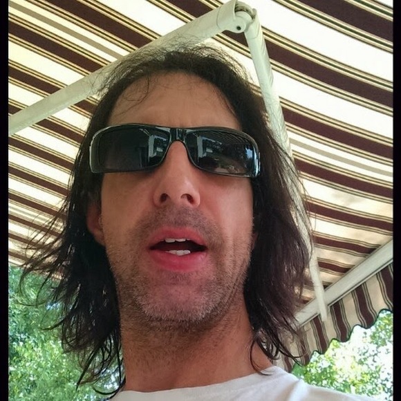 Profile Picture of Thomas Pallone (@thomaspallone) on Poshmark