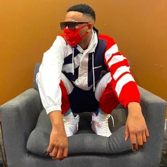 Profile Picture of Danny Allen (@dannydal1870) on Poshmark