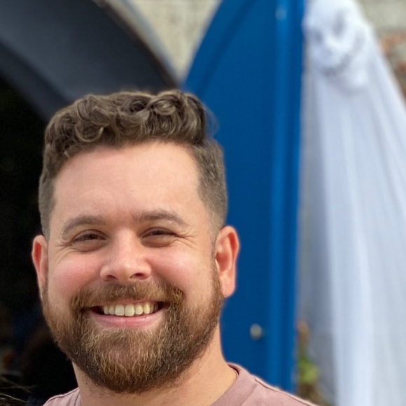 Profile Picture of Sean Barker (@seanmbarker) on Poshmark