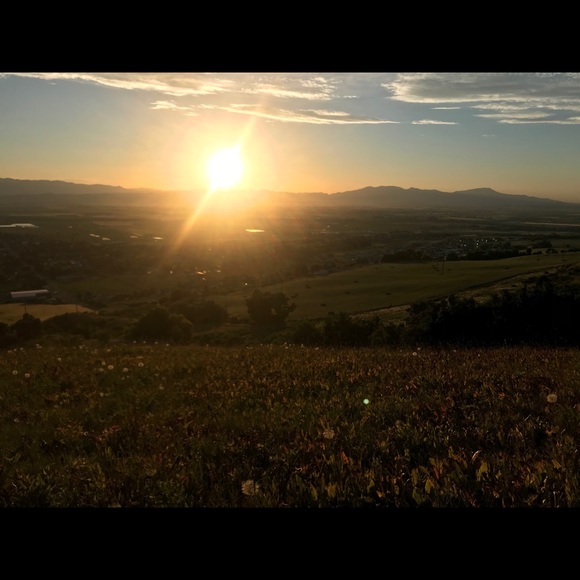 Profile Picture of Cori Lundgreen (@corilundgreen5) on Poshmark