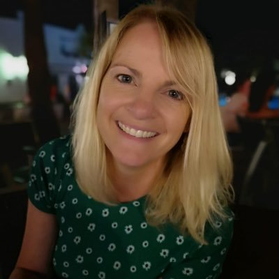 Claire Smyth - Twitter Profile Picture of Claire Smyth (@clairepsmyth) on Twitter