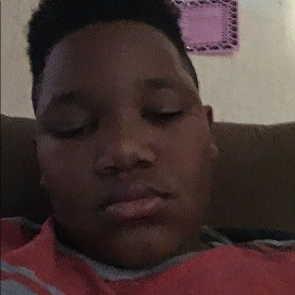 Profile Picture of Edrick Bibbs (@edrickbibbs) on Poshmark