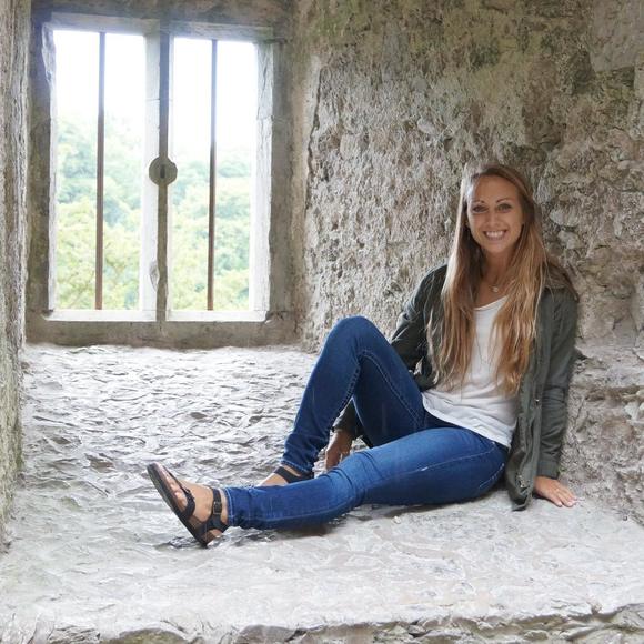 Ashley Gundling - Poshmark Profile Picture of Ashley Gundling (@ashleygundling) on Poshmark