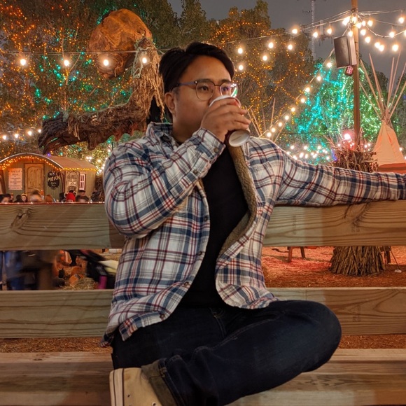 Profile Picture of Mark Dionido (@mjkb1) on Poshmark