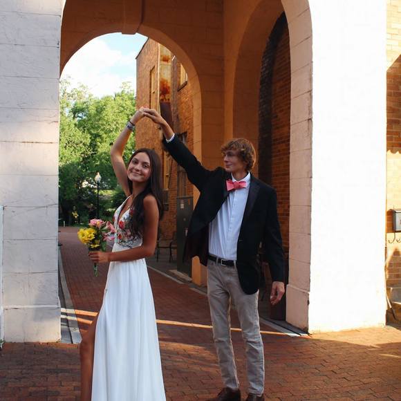 Profile Picture of Sam Gregg (@samgregg) on Poshmark