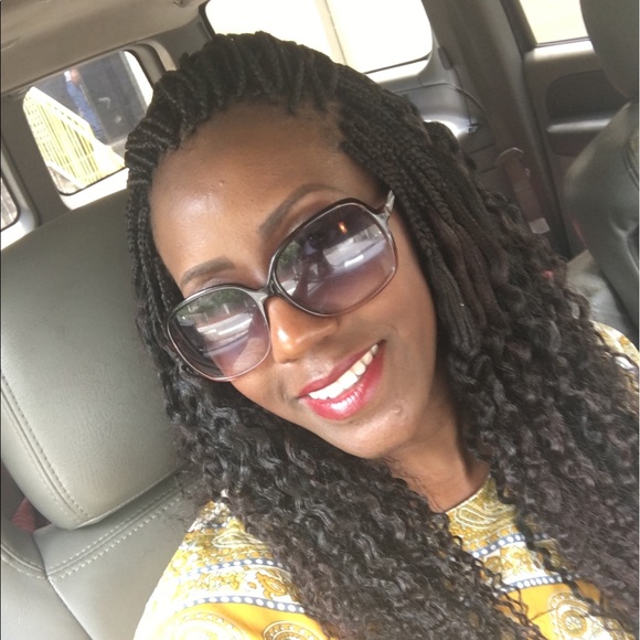 Profile Picture of Tamika Thaxton (@tthaxton0) on Poshmark