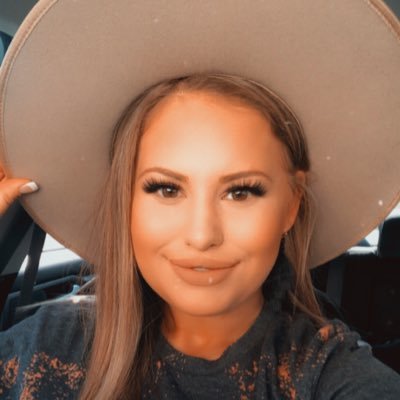 Profile Picture of Taryn Blake (@TBRMcElreath) on Twitter