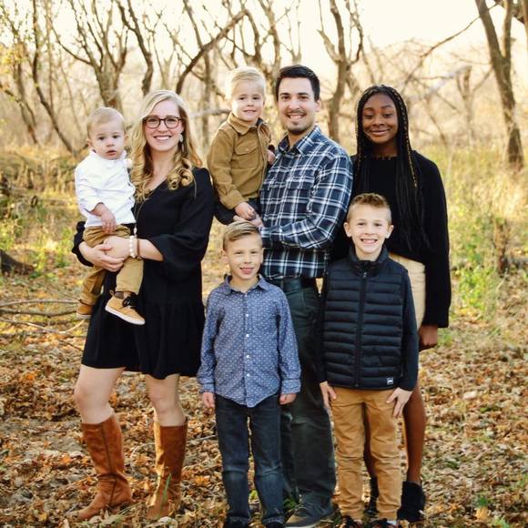 Profile Picture of Drew-karina Nonnemacher (@karinanonne) on Poshmark