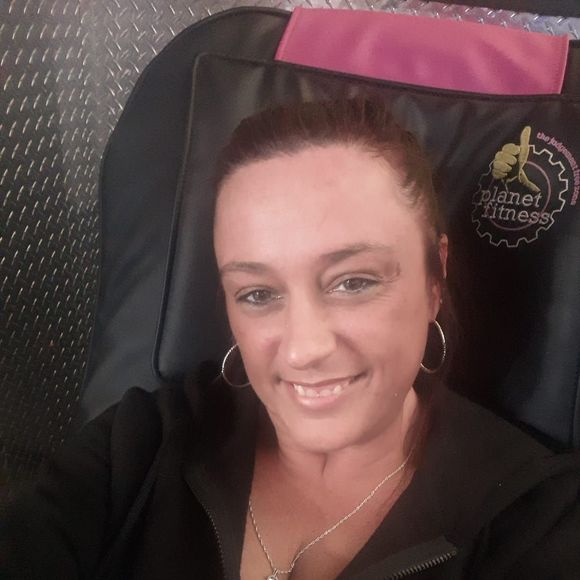 Profile Picture of Jodi Colvin (@jodisober2019) on Poshmark