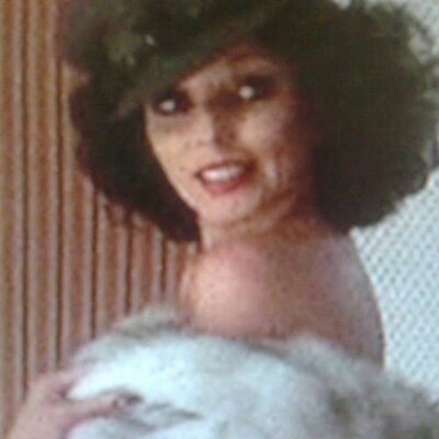 Profile Picture of Angela Redfearn (@Shenstone43) on Twitter